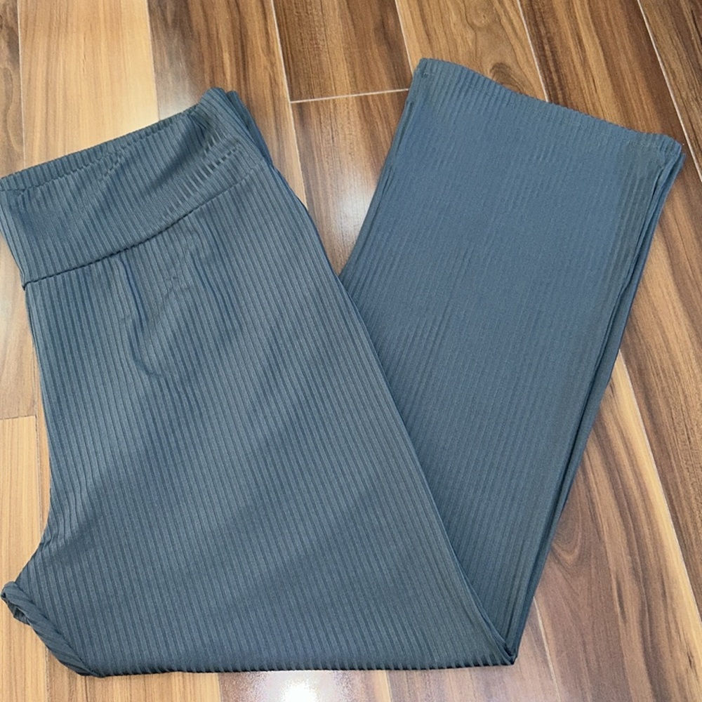 Size 22 / 3X Capsule ribbed pants